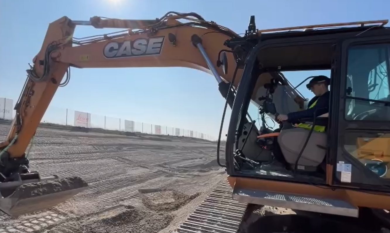 Full-scale CASE excavator